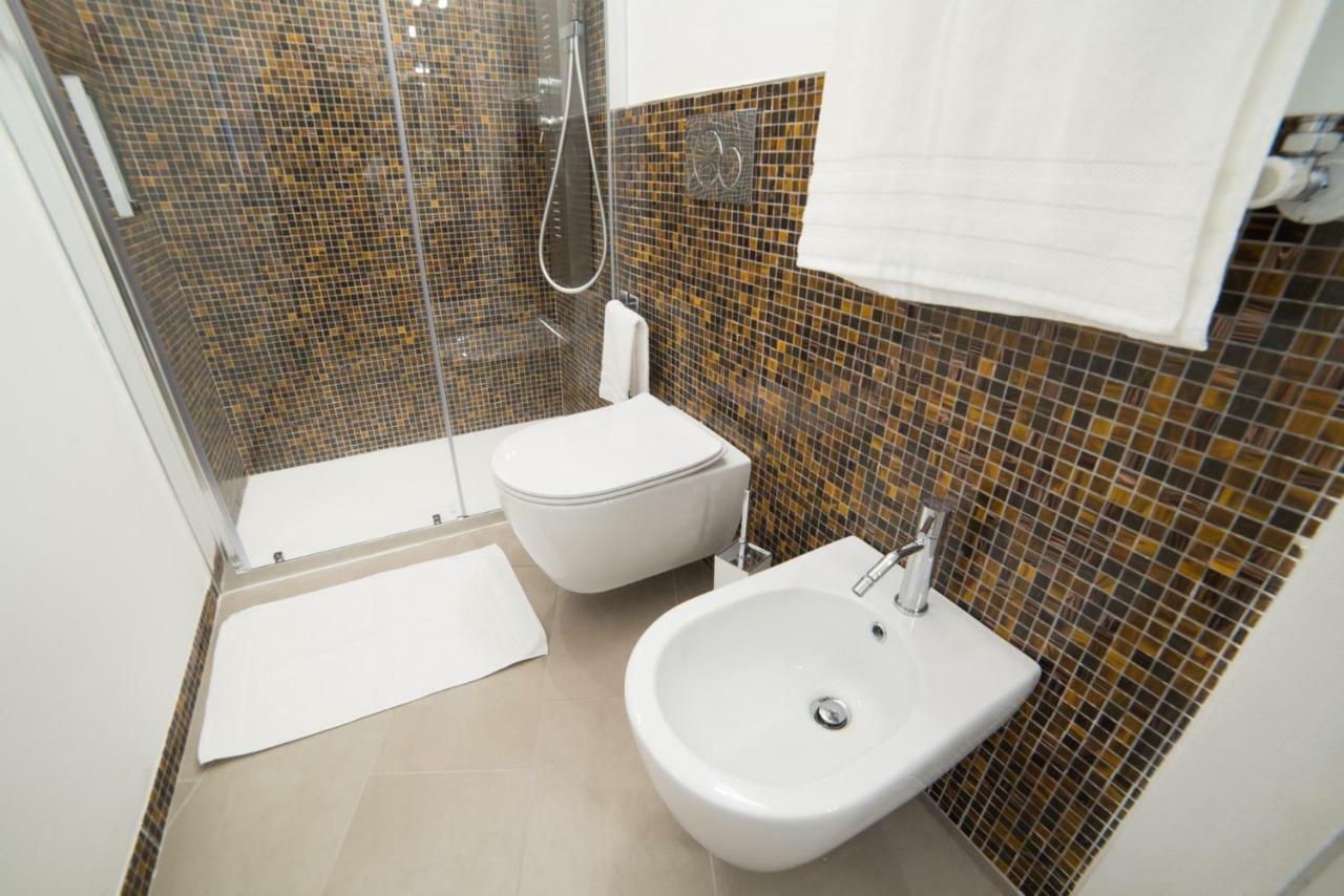 330 Holiday Apartments มานารอลา ภายนอก รูปภาพ