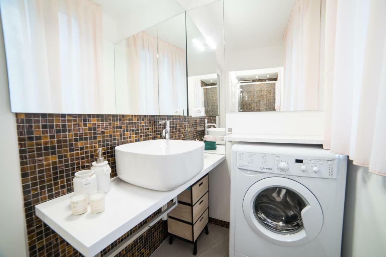330 Holiday Apartments มานารอลา ภายนอก รูปภาพ
