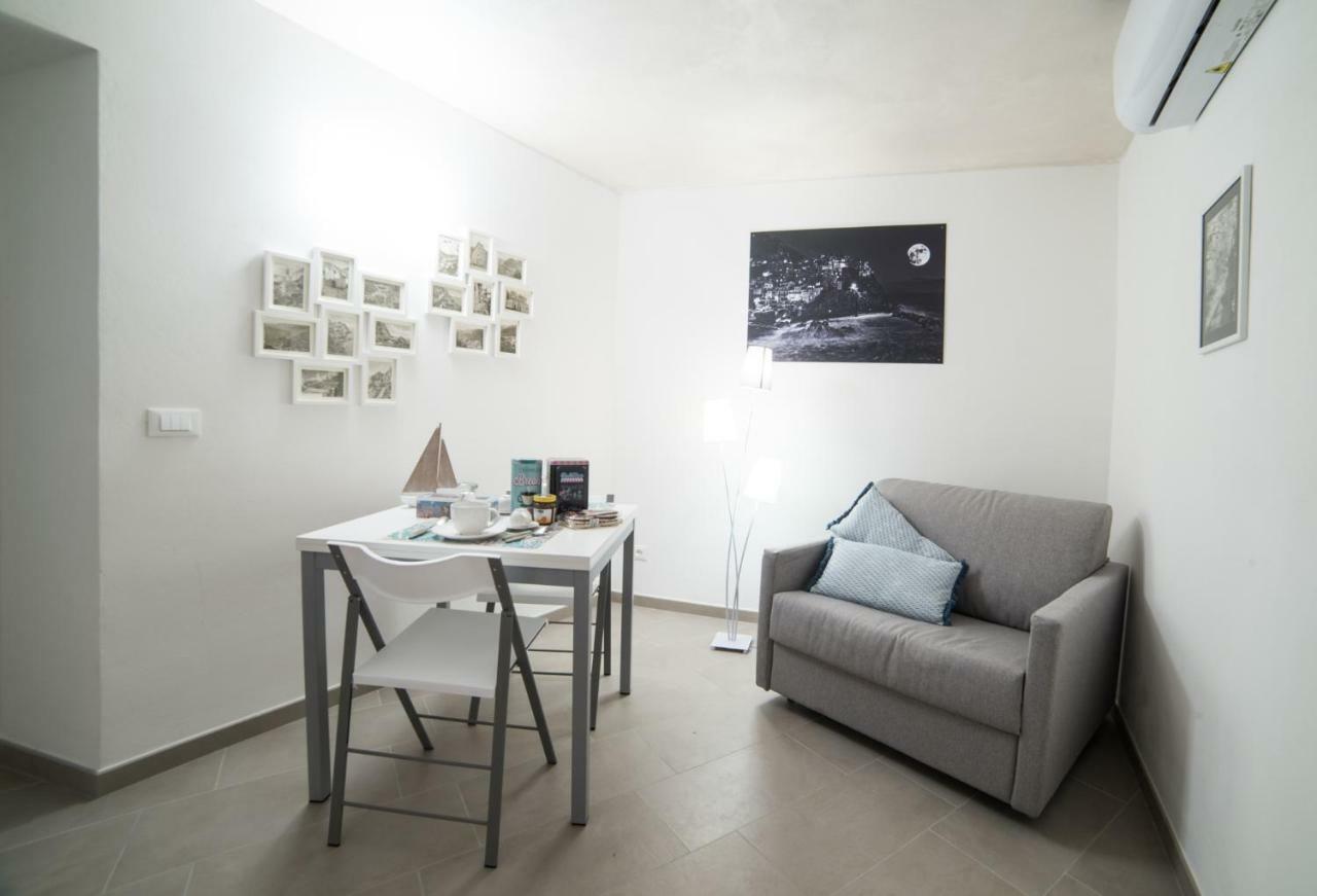 330 Holiday Apartments มานารอลา ภายนอก รูปภาพ